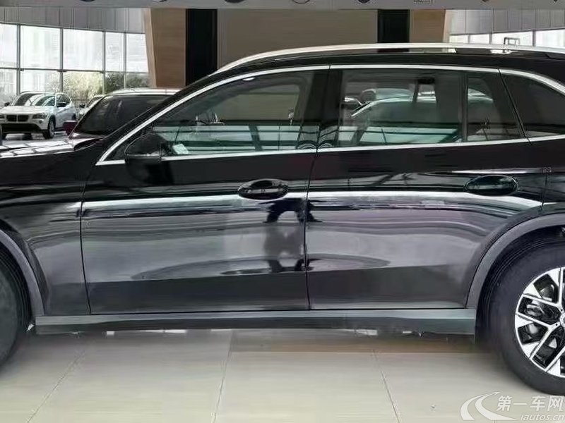 奔驰GLC GLC260L 2023款 2.0T 自动 豪华型 (国Ⅵ) 