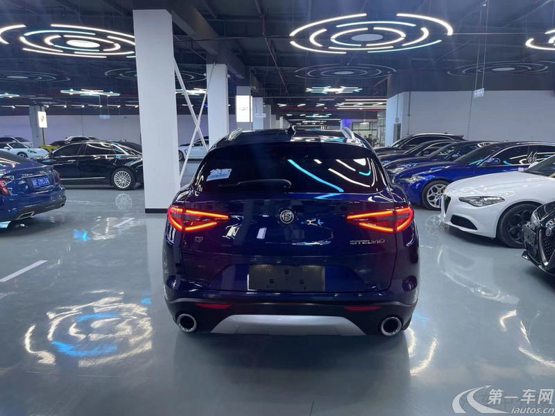 阿尔法罗密欧Stelvio [进口] 2021款 2.0T 自动 280HP豪华版 