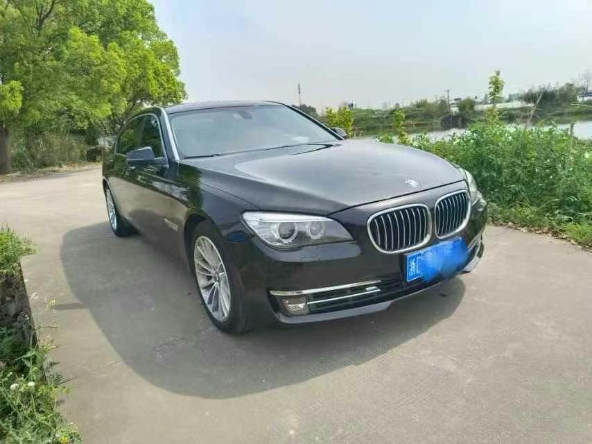 宝马7系 740Li [进口] 2013款 3.0T 自动 油电混合价格0万 
