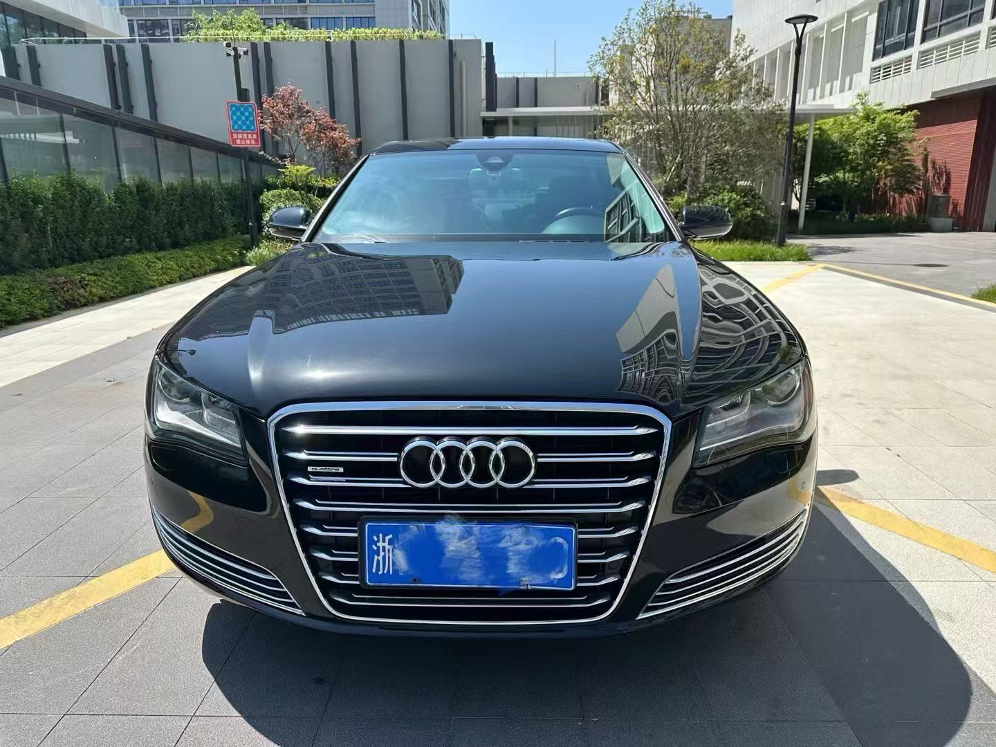 奥迪A8 [进口] 2010款 4.2L 自动 汽油价格0万