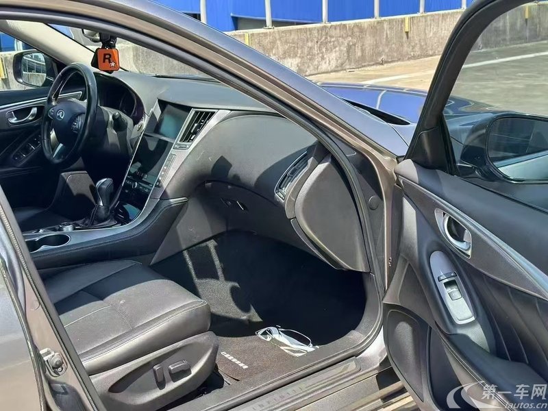 英菲尼迪Q50 [进口] 2014款 3.5L 自动 旗舰版 (欧Ⅴ) 