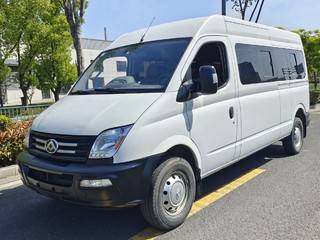 MAXUS迈克萨斯V80 2.5T 手动 经典款傲运通长轴中顶 