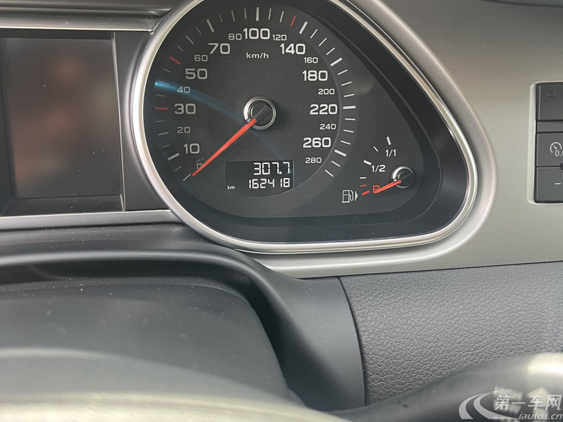 奥迪Q7 35 [进口] 2015款 3.0T 自动 运动型 