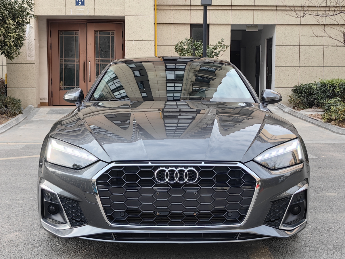 奥迪A5掀背 40TFSI [进口] 2021款 2.0T 自动 汽油 时尚致雅型 价格0万 