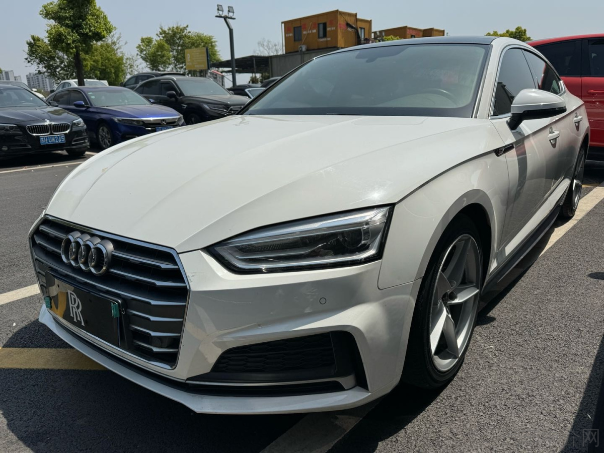 奥迪A5掀背 40TFSI [进口] 2017款 2.0T 自动 汽油 时尚型 价格0万