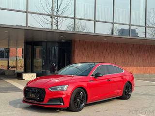 奥迪A5掀背 45TFSI 2.0T 自动 时尚型 