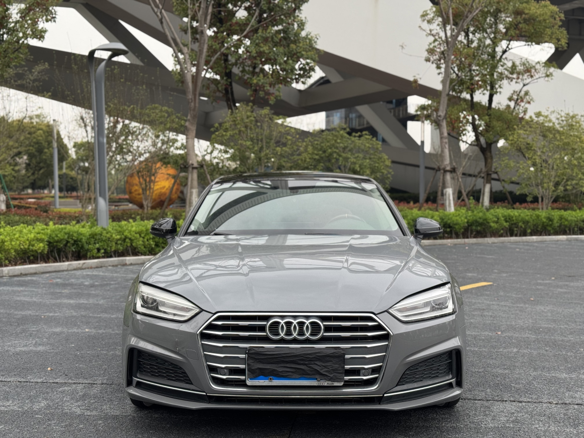 奥迪A5掀背 40TFSI [进口] 2017款 2.0T 自动 汽油 时尚型价格0万 