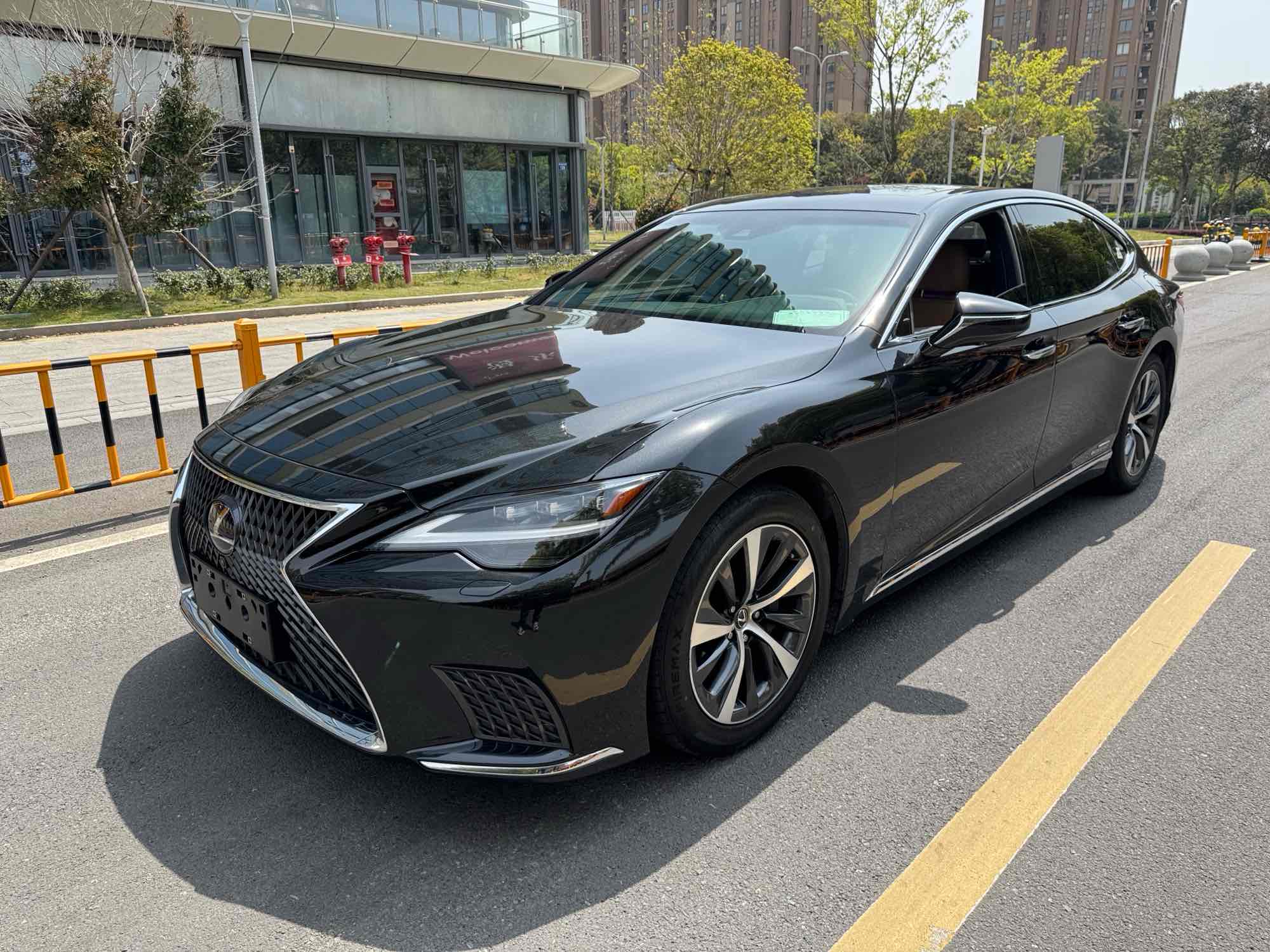 雷克萨斯LS 500h [进口] 2021款 3.5L 自动 卓越版价格0万