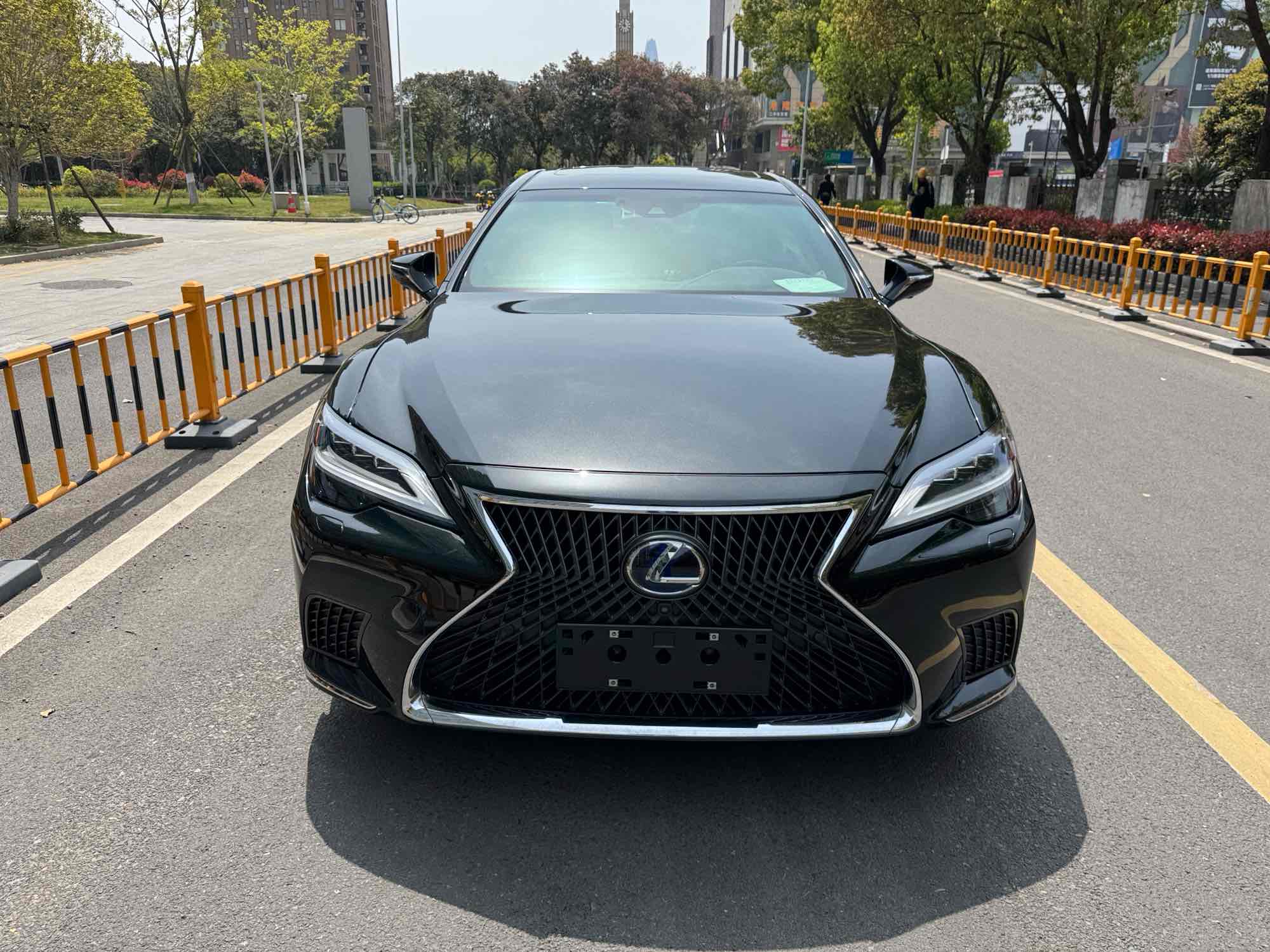 雷克萨斯LS 500h [进口] 2021款 3.5L 自动 卓越版价格0万 