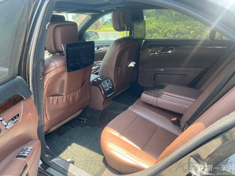 奔驰S级 S350 [进口] 2006款 3.5L 自动 汽油 豪华型加长版 