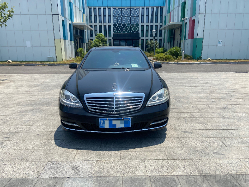奔驰S级 S350 [进口] 2006款 3.5L 自动 汽油 豪华型加长版价格0万 