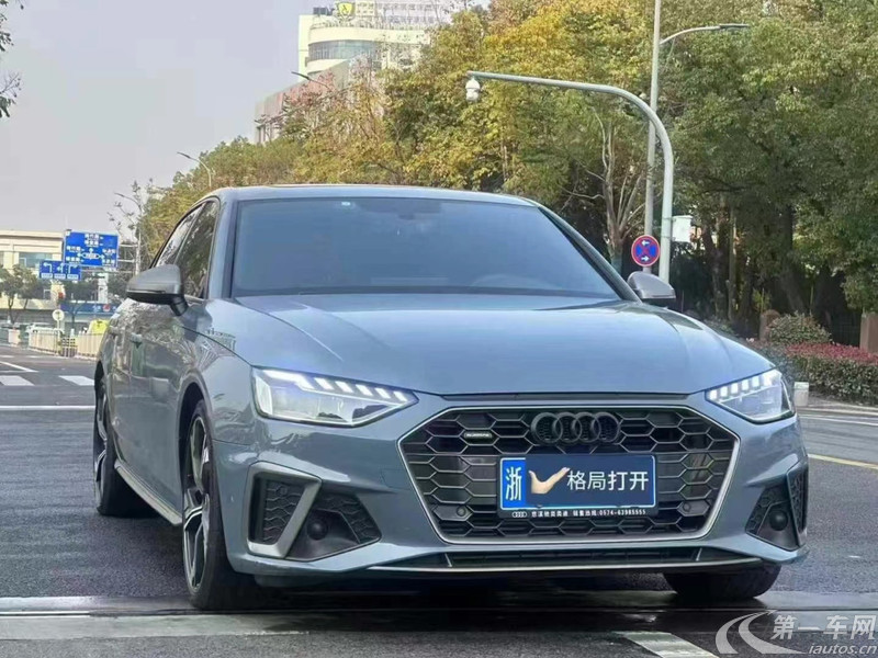 奥迪A4L 2022款 2.0T 自动 quattro-RS套件燃速型 (国Ⅵ) 