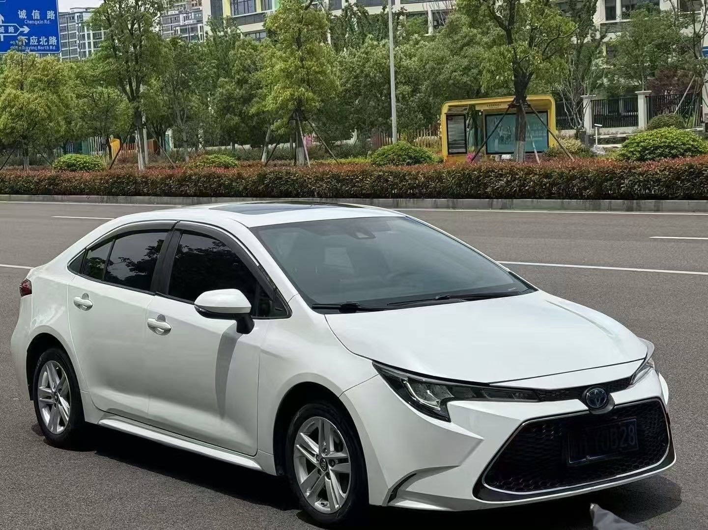 丰田雷凌双擎E+ 2019款 1.8L 自动 豪华版 价格0万 
