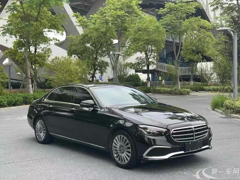 奔驰E级 300L 2022款 2.0T 自动 汽油 豪华型 (国Ⅵ) 