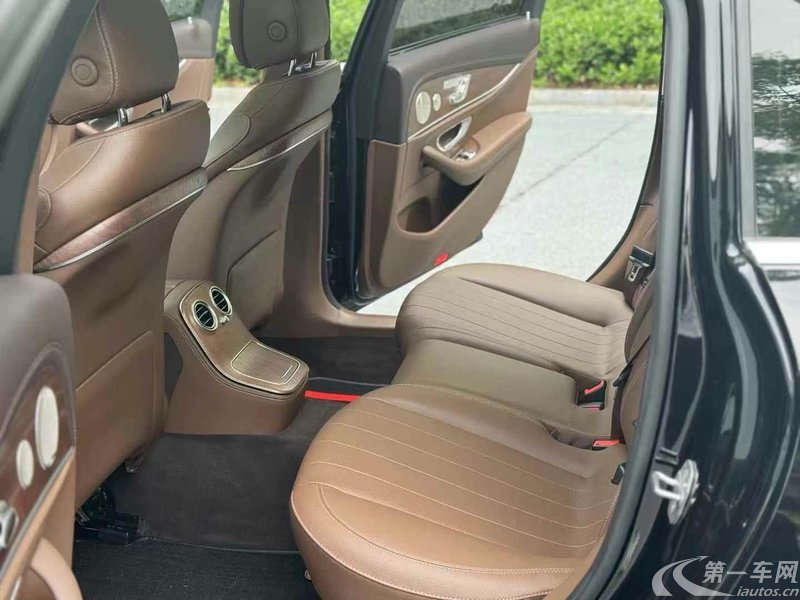 奔驰E级 300L 2022款 2.0T 自动 汽油 豪华型 (国Ⅵ) 
