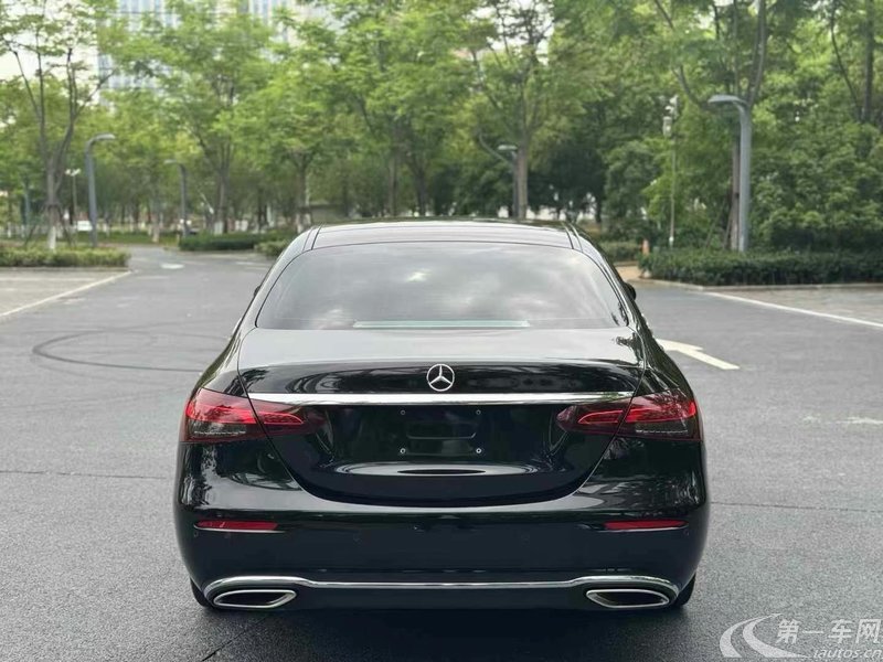 奔驰E级 300L 2022款 2.0T 自动 汽油 豪华型 (国Ⅵ) 