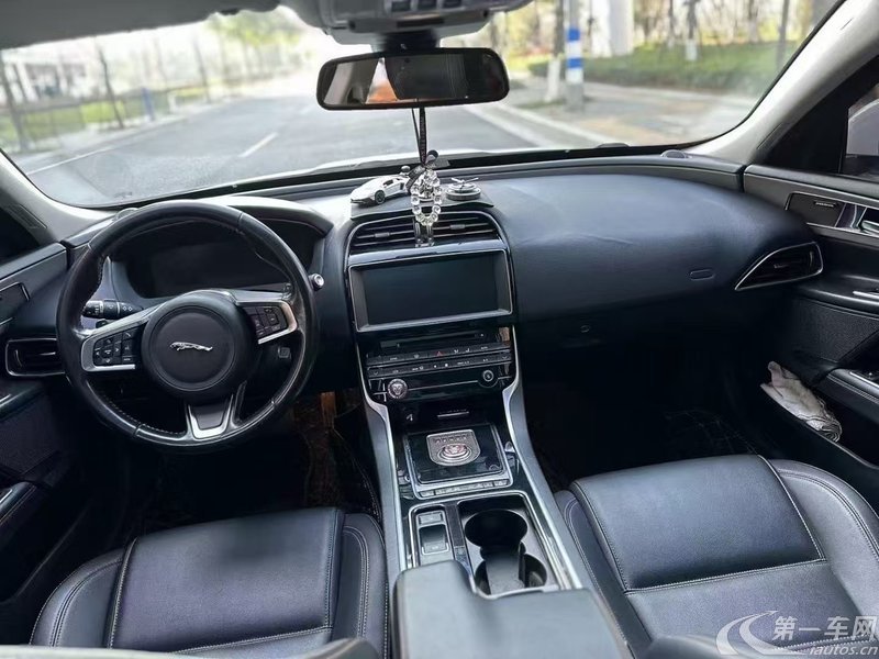 捷豹XE [进口] 2018款 2.0T 自动 200PS-R-SPORT运动版 
