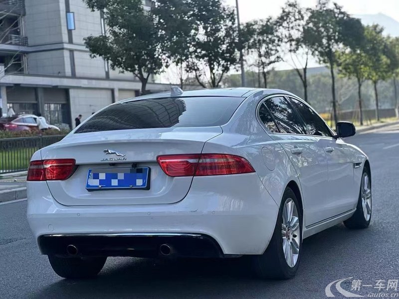 捷豹XE [进口] 2018款 2.0T 自动 200PS-R-SPORT运动版 