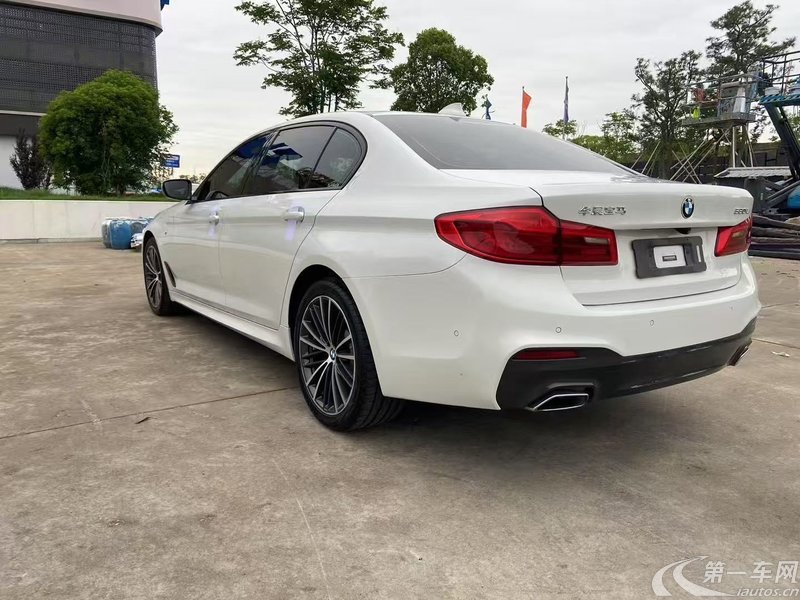 宝马5系 530Li 2019款 2.0T 自动 汽油 尊享型M运动套装 (国Ⅴ) 
