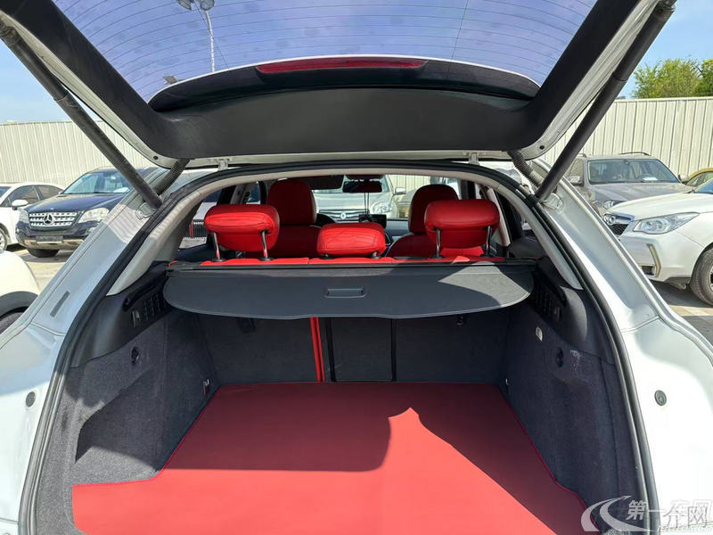 奥迪Q3 30TFSI 2018款 1.4T 自动 前驱 时尚型30周年纪念版 (国Ⅴ) 