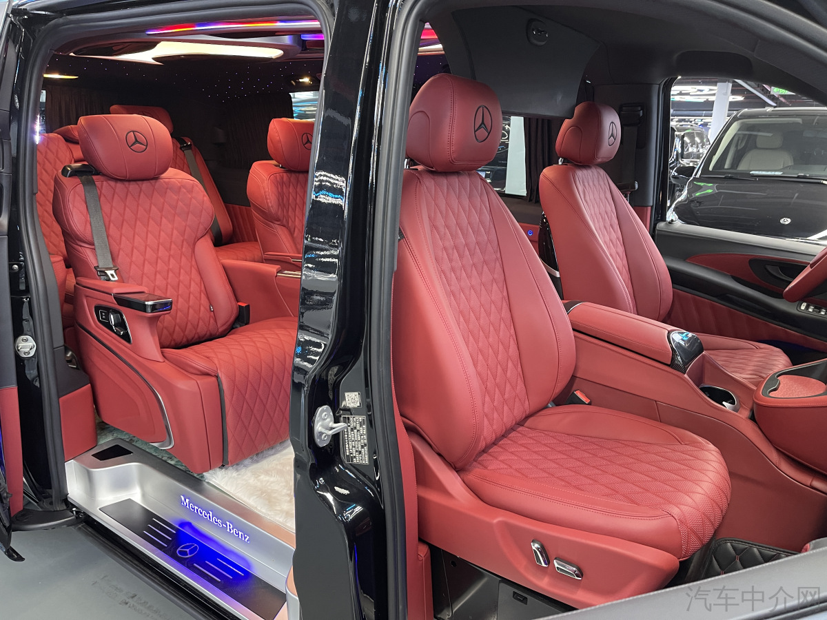 奔驰威霆 2020款 2.0T 自动 7座 汽油 精英版 价格0万 
