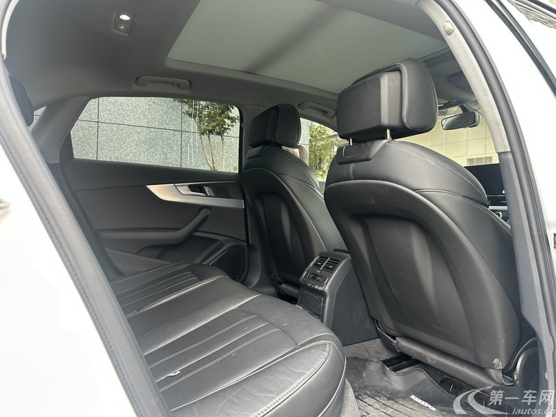 奥迪A4L 2024款 2.0T 自动 时尚动感型 (国Ⅵ) 