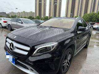 奔驰GLA 220 2.0T 自动 时尚型 