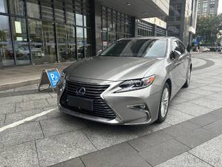 雷克萨斯ES 300h 2.5L 自动 卓越版 