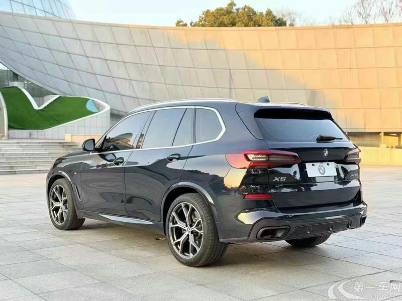 宝马X5 [进口] 2021款 3.0T 自动 四驱 汽油 尊享型M运动套装 