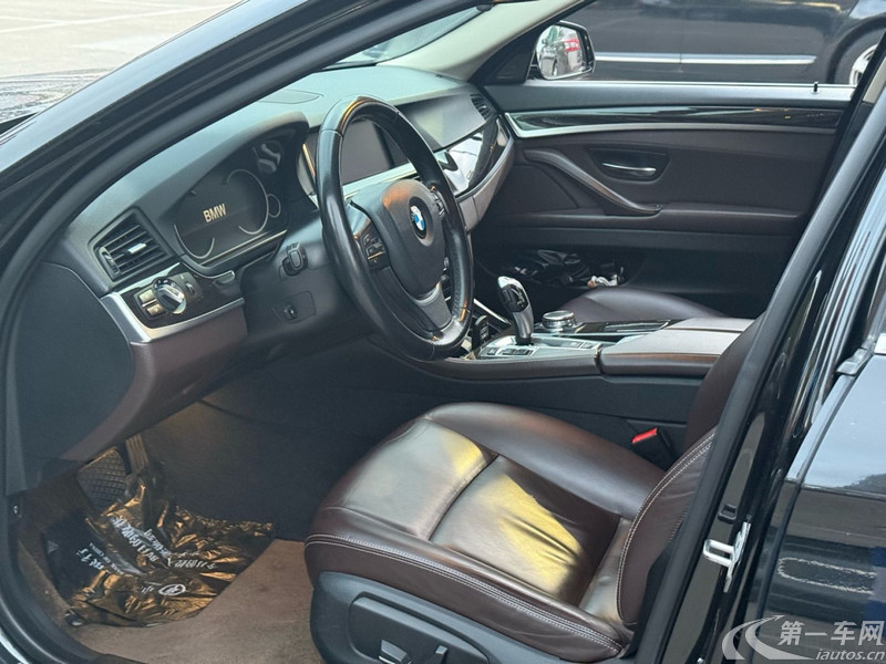 宝马5系 525Li 2017款 2.0T 自动 汽油 豪华设计套装 (国Ⅴ) 