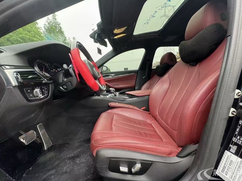 宝马5系 530Li 2018款 2.0T 自动 汽油 尊享型豪华套装 (国Ⅴ) 