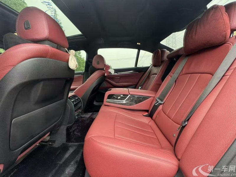 宝马5系 530Li 2018款 2.0T 自动 汽油 尊享型豪华套装 (国Ⅴ) 