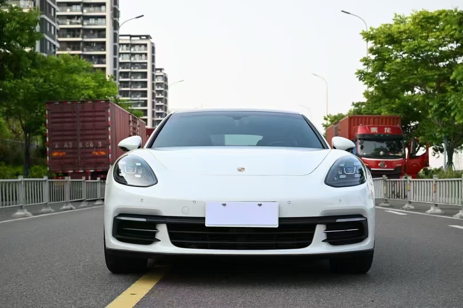保时捷Panamera [进口] 2017款 3.0T 自动 汽油 四驱行政加长版双离合加规版平行进口价格0万