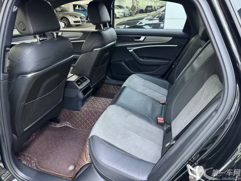 奥迪A6L 45TFSI 2020款 2.0T 自动 尊享动感型 (国Ⅵ) 