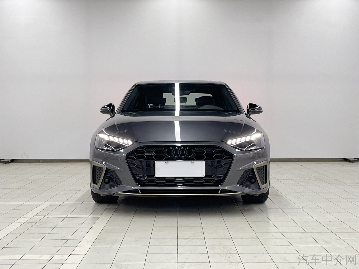 奥迪A4L 2024款 2.0T 自动 quattro二手车 二手RS套件燃速型 价格0万 
