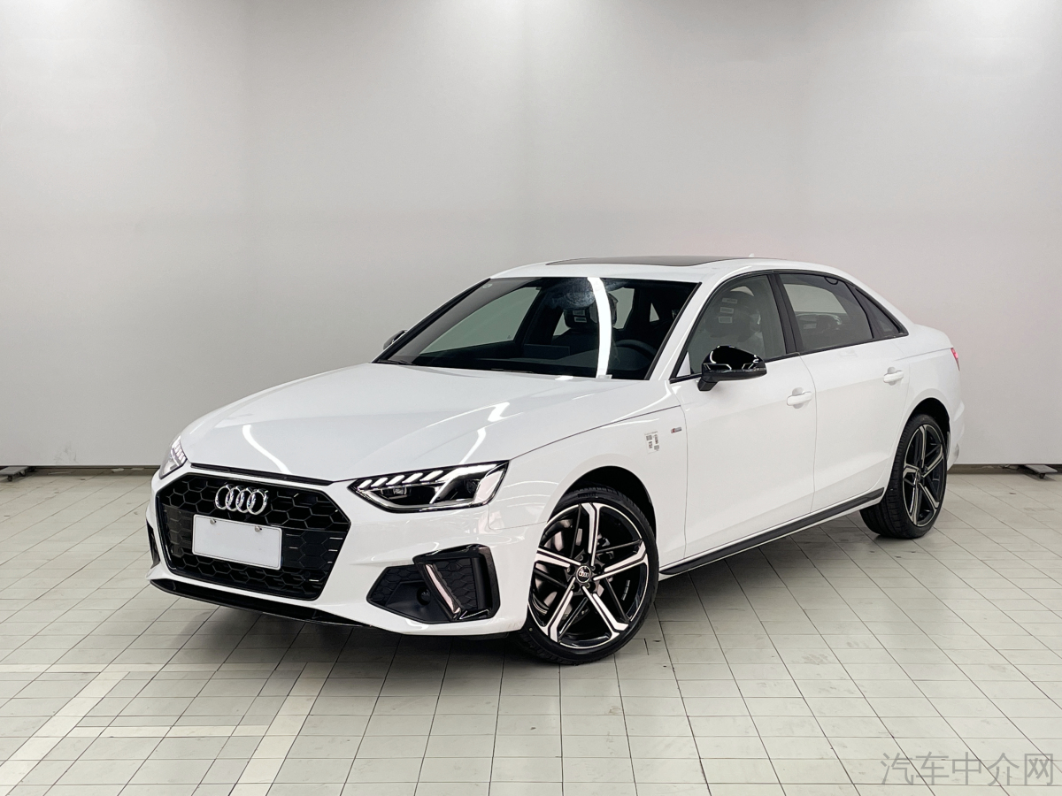 奥迪A4L 2025款 2.0T 自动 40TFSI豪华动感型 价格0万