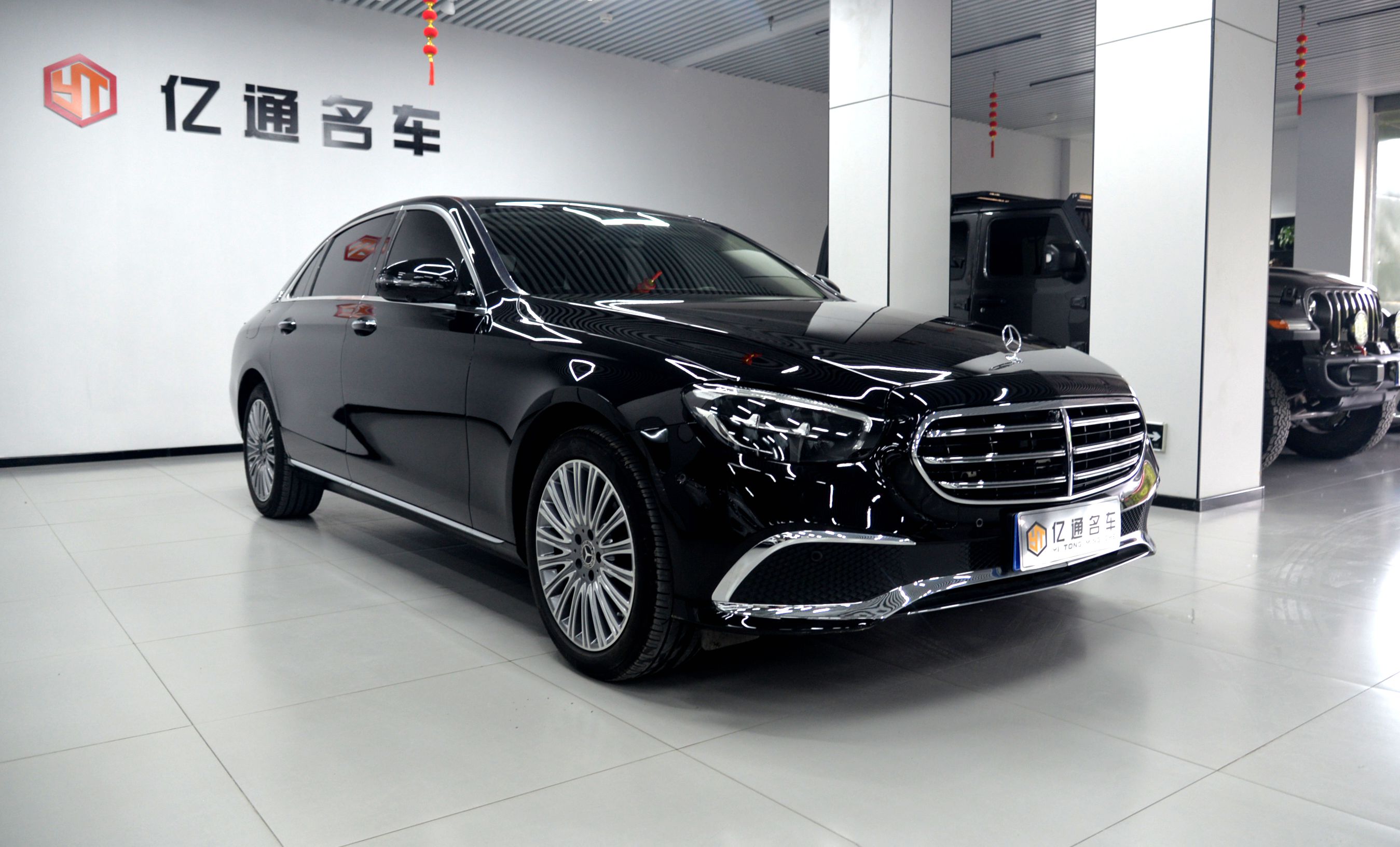 奔驰E级 E300L 2024款 2.0T 自动 汽油 改款时尚型 价格0万 