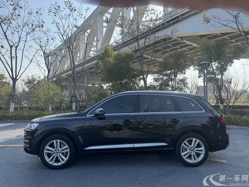 奥迪Q7 45 [进口] 2016款 3.0T 自动 技术型 