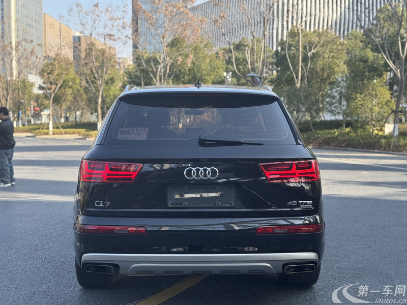 奥迪Q7 45 [进口] 2016款 3.0T 自动 技术型 