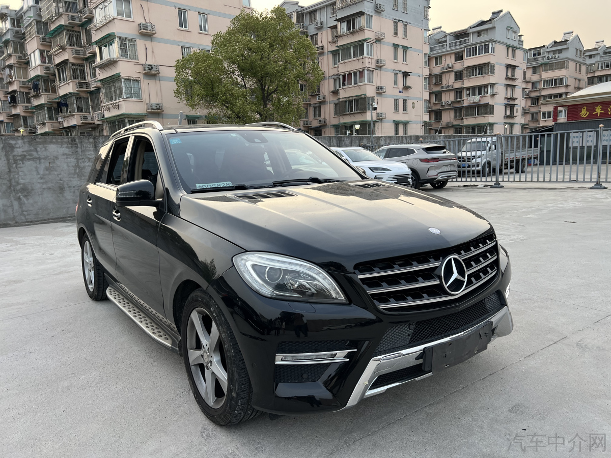 奔驰M级 ML400 [进口] 2015款 3.0T 自动 汽油 动感型 价格0万 