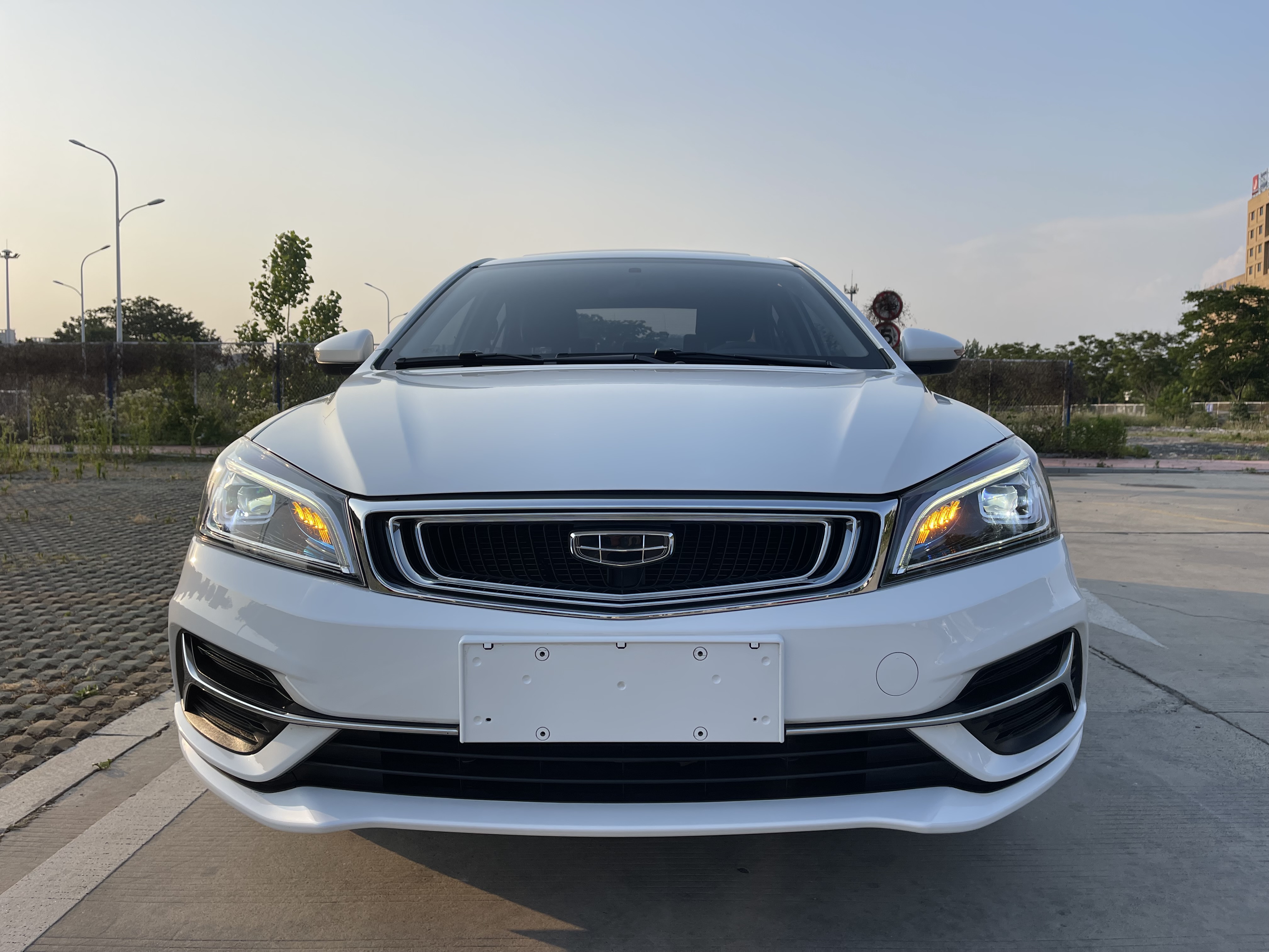 吉利帝豪 2020款 1.5L 自动 向上版 价格0万 