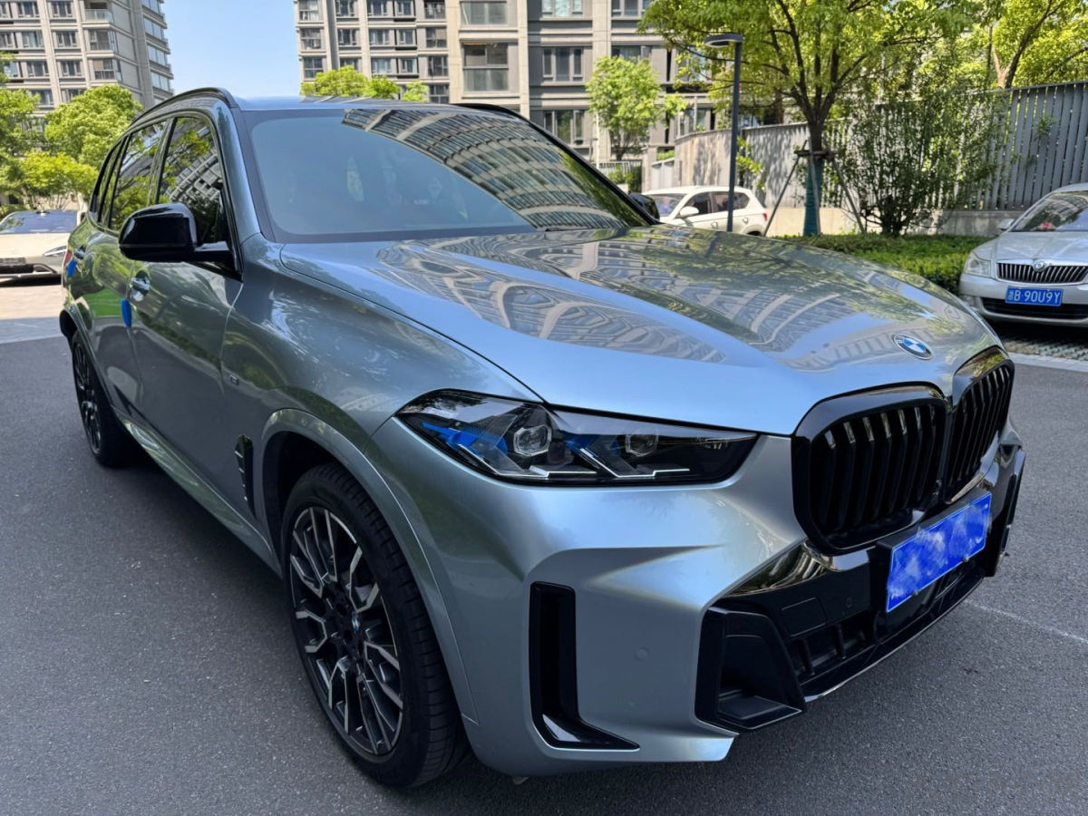 宝马X5 [进口] 2024款 3.0T 自动 四驱 汽油 M运动美规版平行进口价格0万 