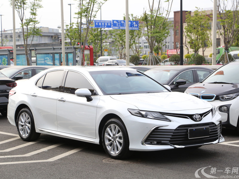 丰田凯美瑞 2023款 2.0L 自动 豪华版 (国Ⅵ) 
