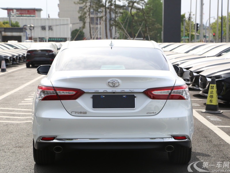丰田凯美瑞 2023款 2.0L 自动 豪华版 (国Ⅵ) 