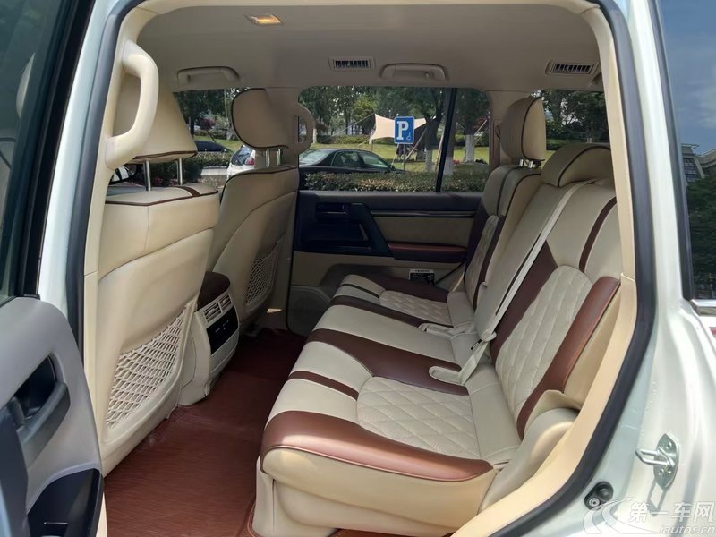 丰田陆地巡洋舰 [进口] 2020款 4.0L 自动 四驱 丐版中东版平行进口 